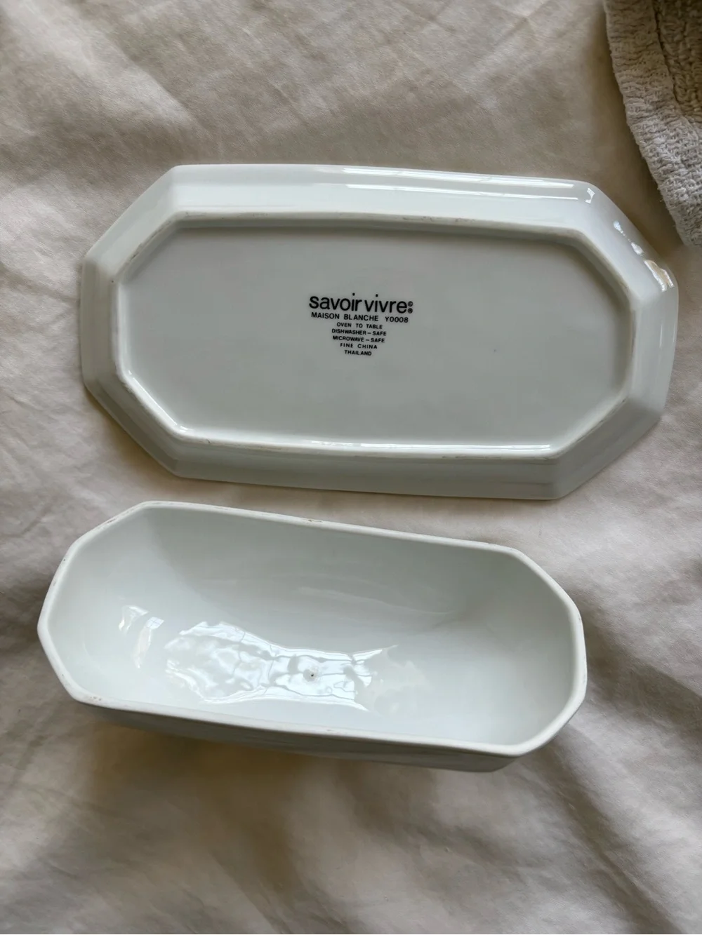 Savoir Vivre Celina 1/4 Lb wide Covered Butter dish with Knob Lid